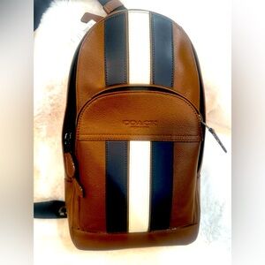 ❌SOLD‼️New Coach Charles leather sling bag